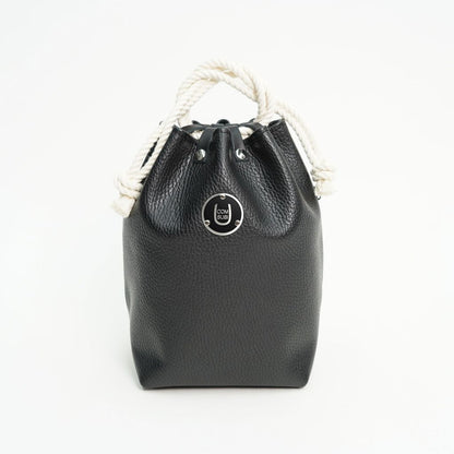 COMUSUBI (コムスビ) ／ COMUSUBI BAG "Leather" -BLACK-