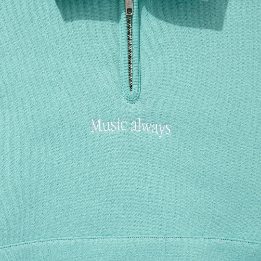 CITY COUNTRY CITY EMBROIDERED LOGO HAFE ZIP SWEATSHIRTS