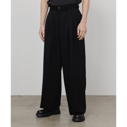 【予約商品】MARKAWARE TRIPLE PLEATED WIDE TROUSERS