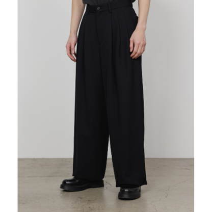【予約商品】MARKAWARE TRIPLE PLEATED WIDE TROUSERS