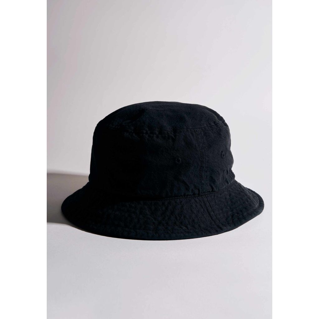MASSES BUCKET HAT BLACK TWILL