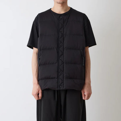 White Mountaineering WM × TAION REVERSIBLE DOWN VEST
