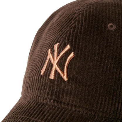 NEW ERA 9TWENTY Corduroy コーデュロイ ニューヨーク・ヤンキース ダークブラウン