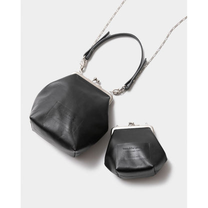 beautiful people  clasp shoulder hand pouch