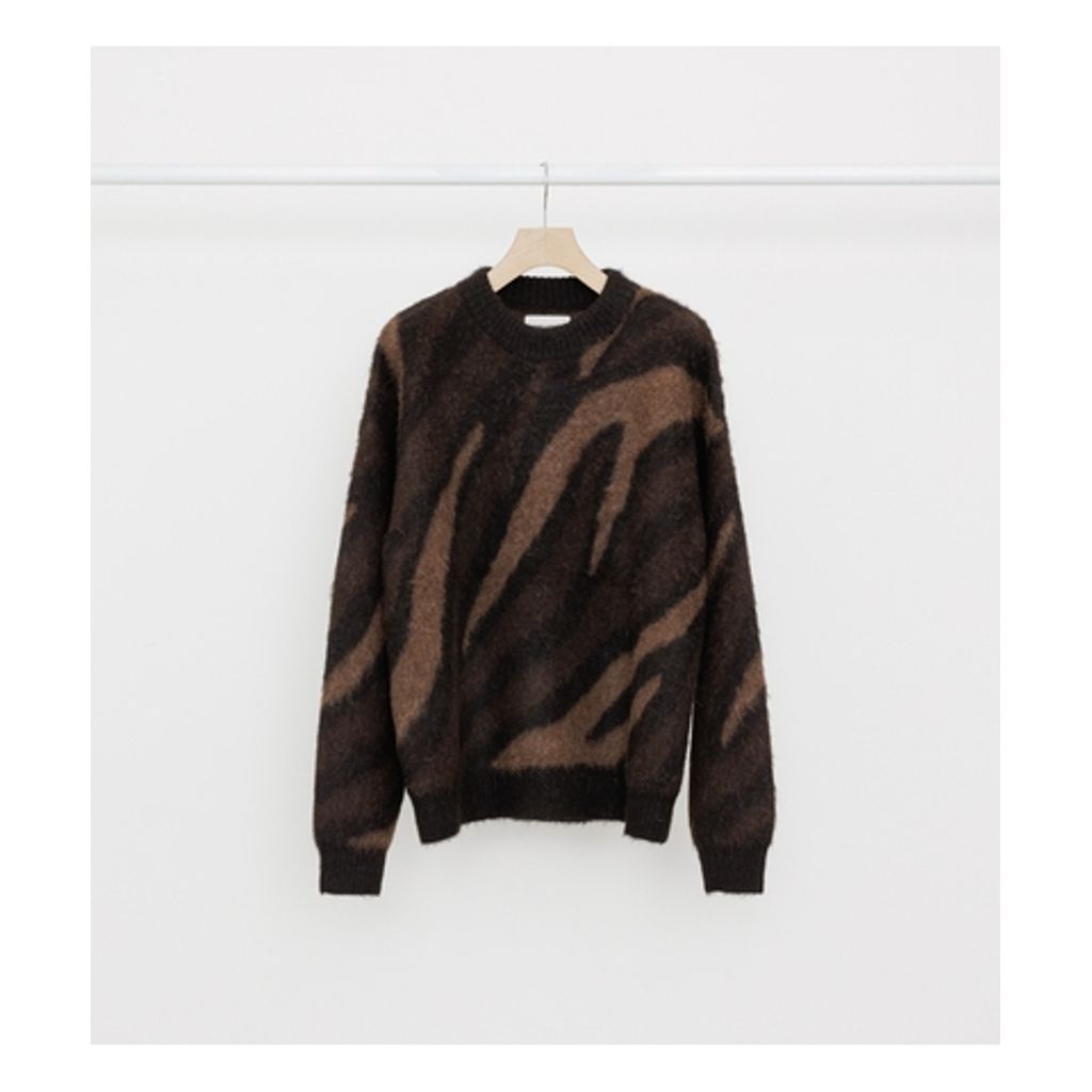 MARKAWARE NATURAL COLOR ALPACA BIAS ZEBRA PATTERN JUMPER – MAROON