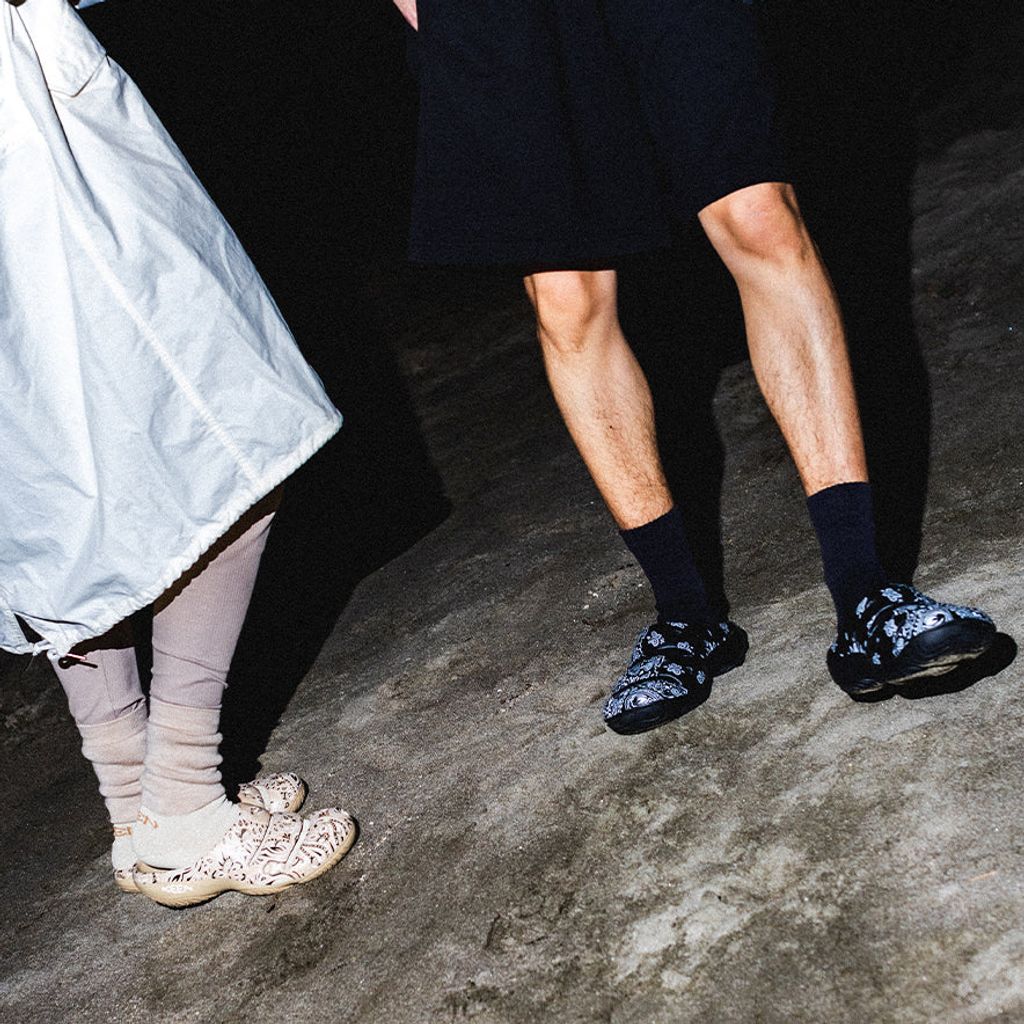 KEEN メンズ ヨギ アーツ KEEN x Hide&Seek サンダル
