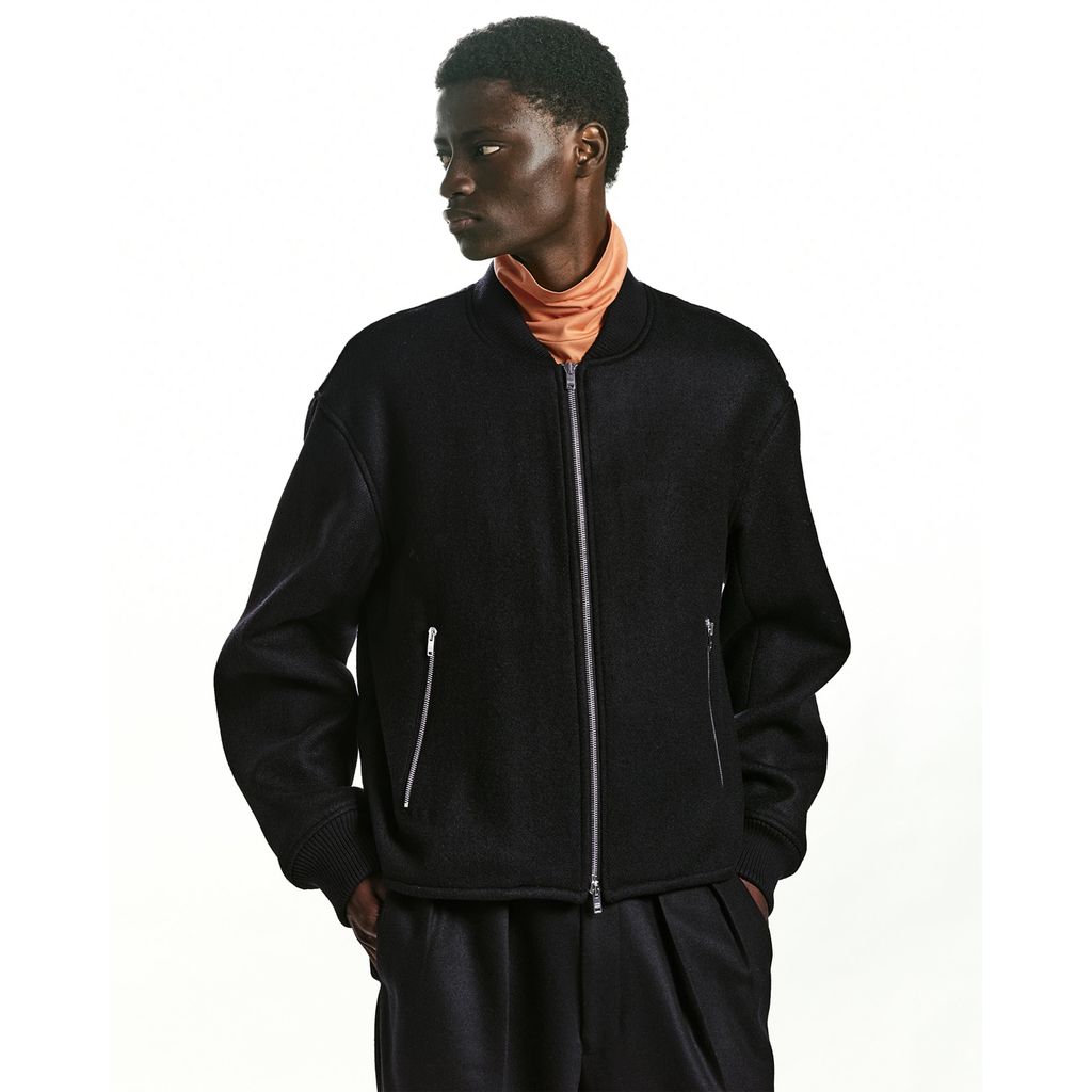 MARKAWARE ORGANIC WOOL DOUBLE CLOTH SHORT BOMBER JACKET