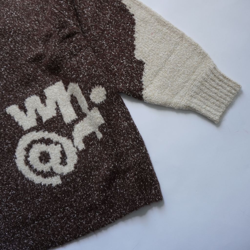 THOMAS MAGPIE  knit “WH@T”