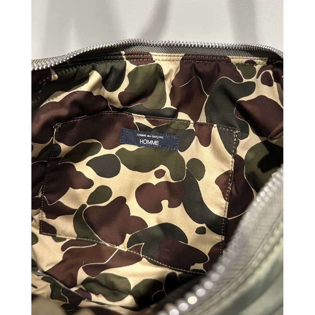 COMME des GARCONS HOMME COTTON NYLON TWILL SHOULDER BAG（KAHKI
