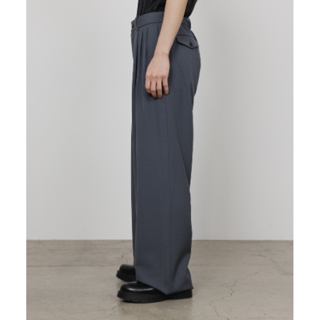 【予約商品】MARKAWARE TRIPLE PLEATED WIDE TROUSERS
