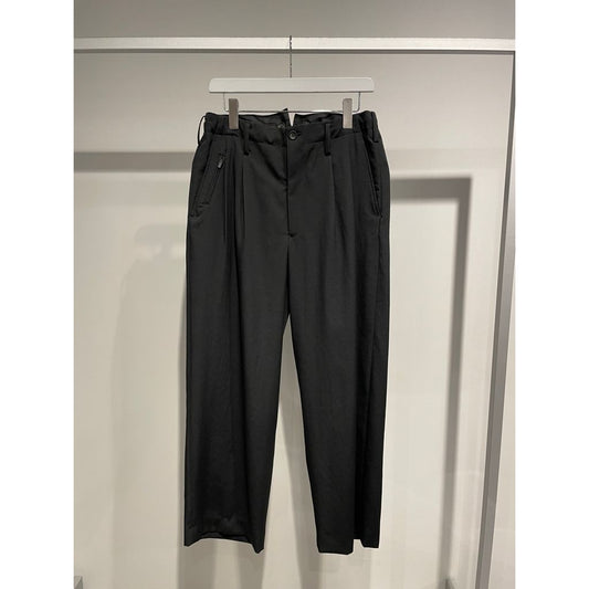 Y's for men WOOL GABARDINE COIN POCKET TUCK PANTS