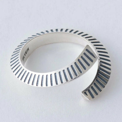 FANTASTIC MAN  RING 1048