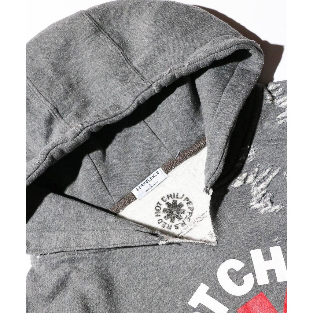 THRIFTY LOOK  worn-out rhcp asterisk