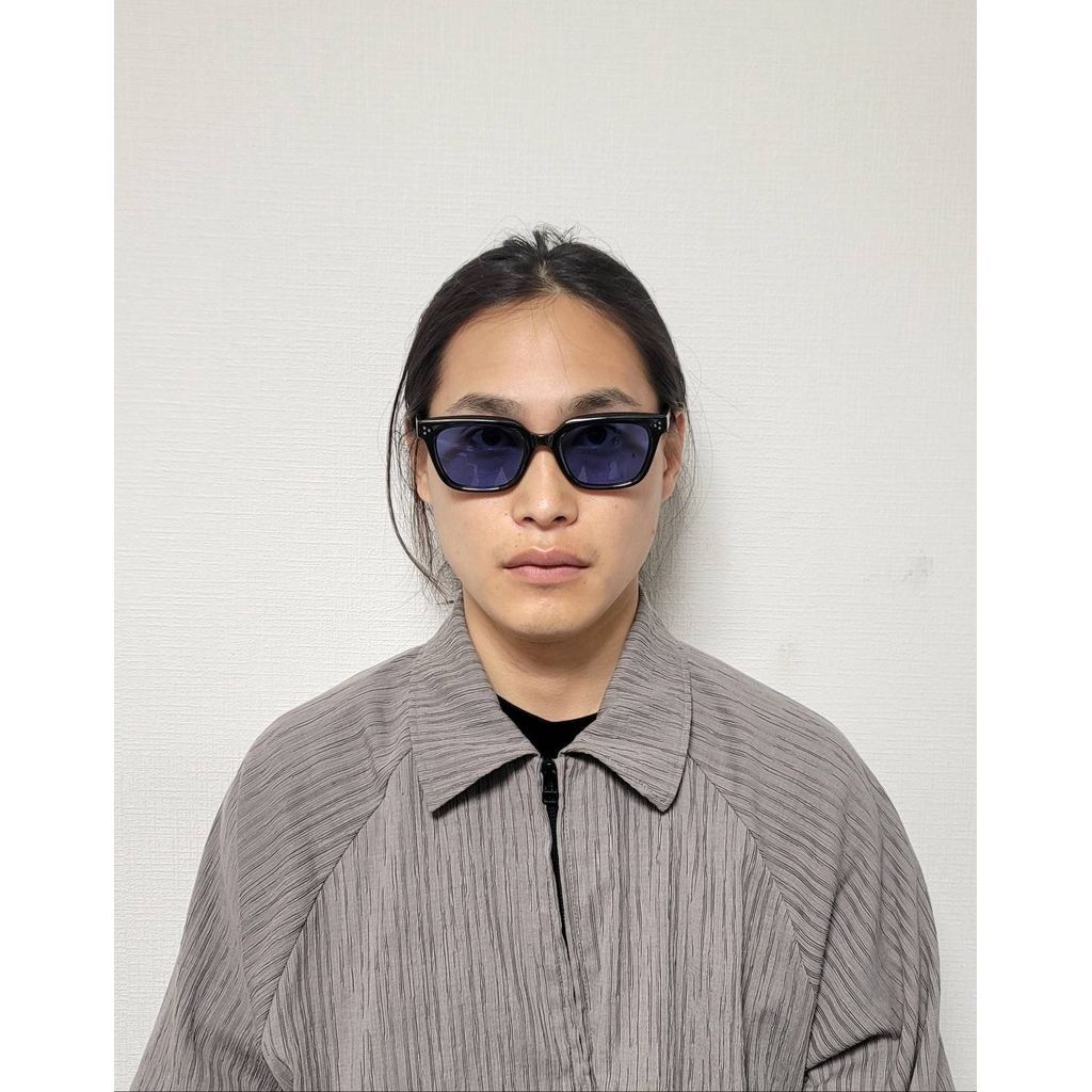 VOO CLEVER SQUARE（ブラック×ブルーレンズ）