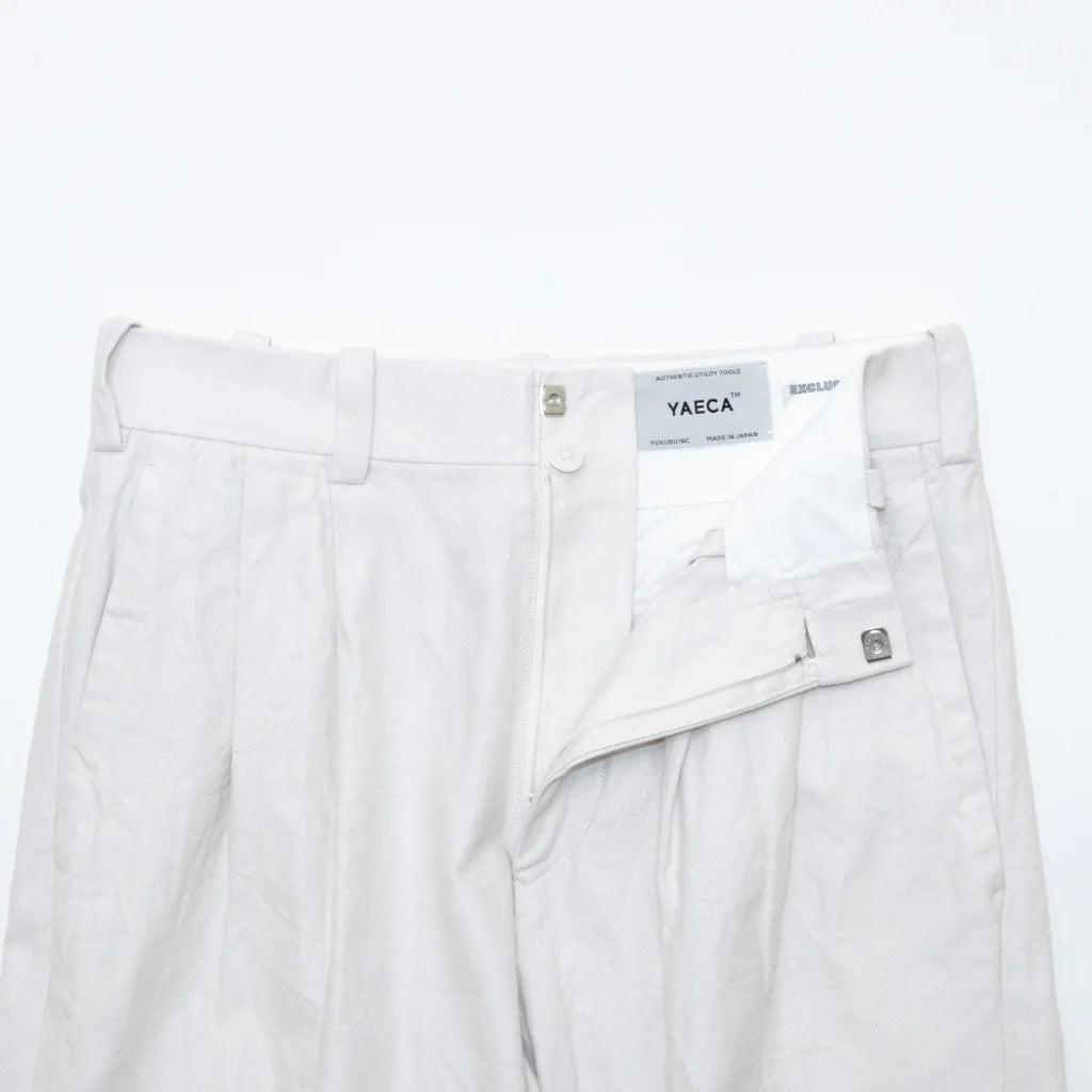 YAECA Chino Cloth Trousers Two Tuck Straight