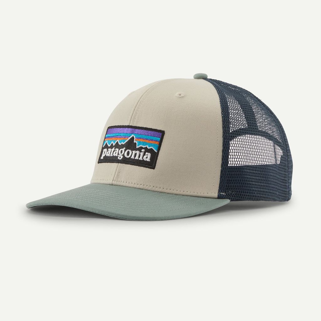 Patagonia P-6 ロゴ・トラッカー・ハット