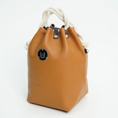 COMUSUBI (コムスビ) ／ COMUSUBI BAG "Leather" -Caramel-