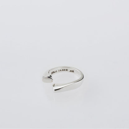 XOLO JEWELRY Dig Ring