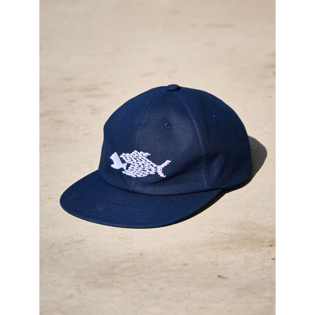 GARBAGE HARD BRIM 6 PANEL CAP LOW (SOLIDARITY)
