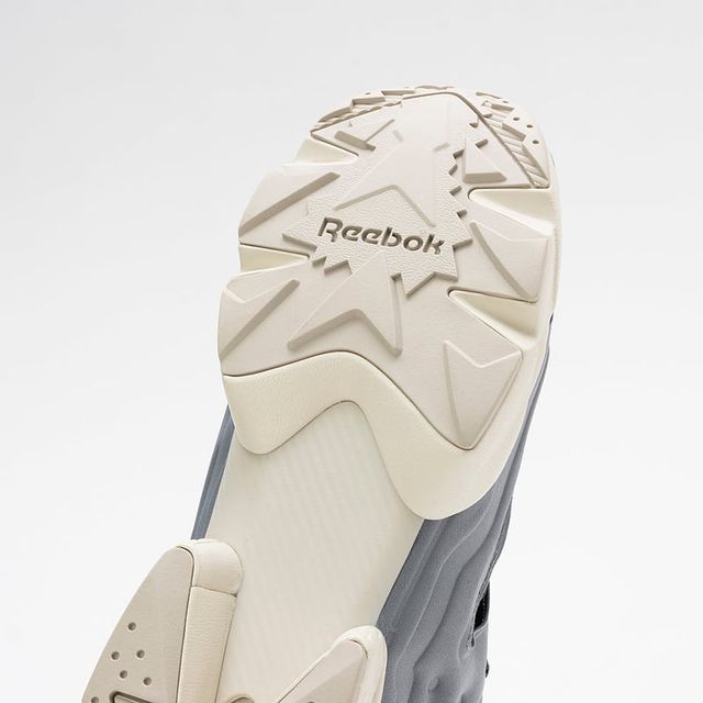 Reebok INSTAPUMP FURY 94 LUX LEATHER（ブラック）