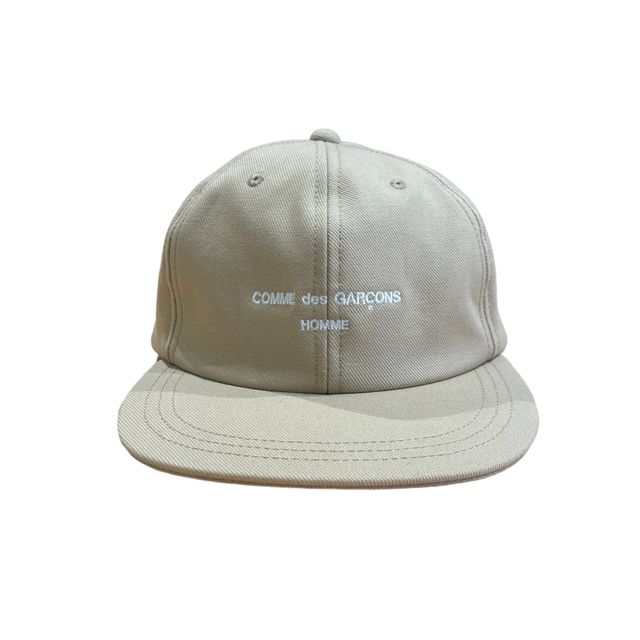 COMME des GARCONS HOMME キャップ ベージュ COMME des GARCONS HOMME LOGO CAP BEIGE – MAROON WEBSTORE